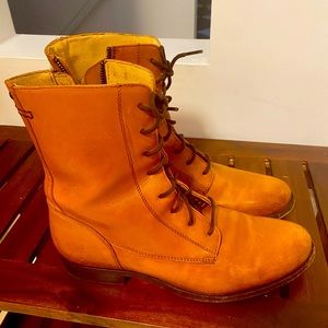 Frye Tan Boots Size 10
